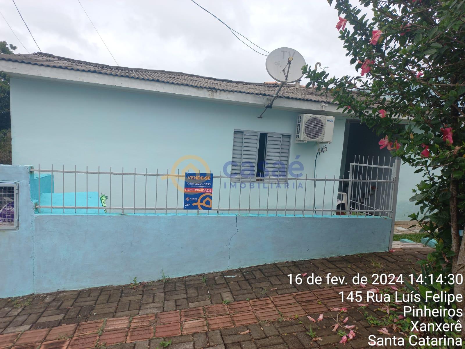 Casa com 2 dormitrios  venda, PINHEIROS, XANXERE - SC