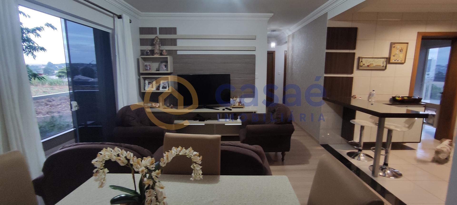 Apartamento em rea nobre, 3 quartos sendo um deles sute. 3 sacadas. 1 vagas de garagem.
