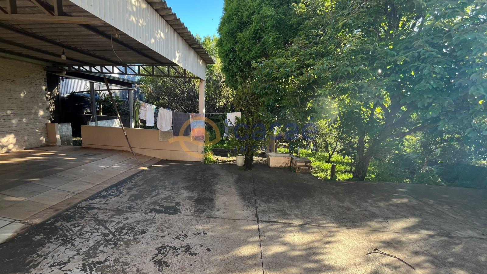 CASA  A VENDA NO BAIRRO JOÃO BATISTA TONIAL, COM 800m . 980.00...