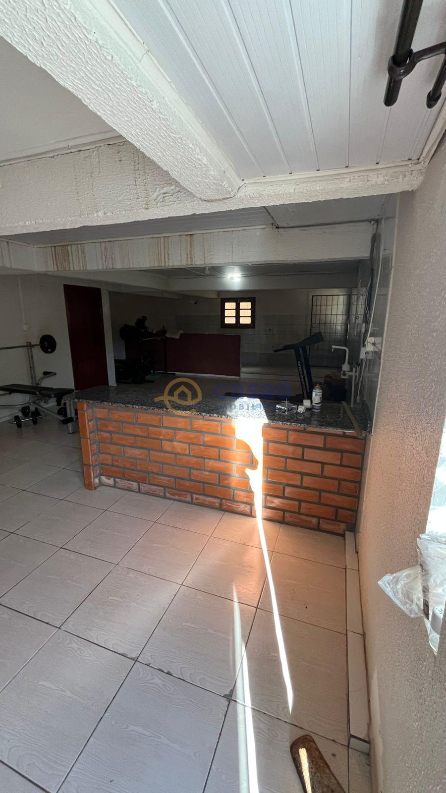 CASA  A VENDA NO BAIRRO JOO BATISTA TONIAL, COM 800m . 980.000,00 EM XANXER-SC