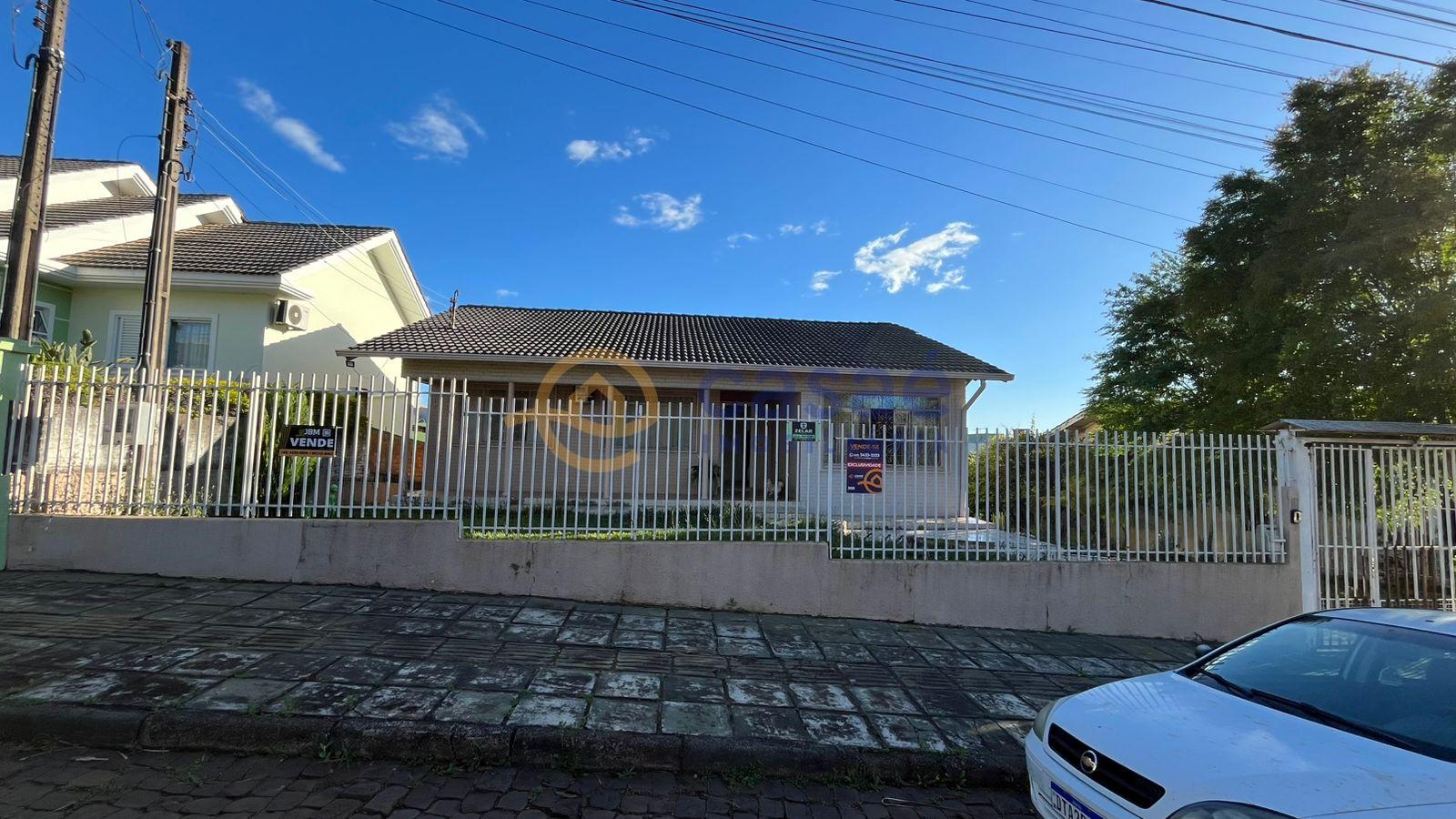 CASA  A VENDA NO BAIRRO JOÃO BATISTA TONIAL, COM 800m . 980.00...