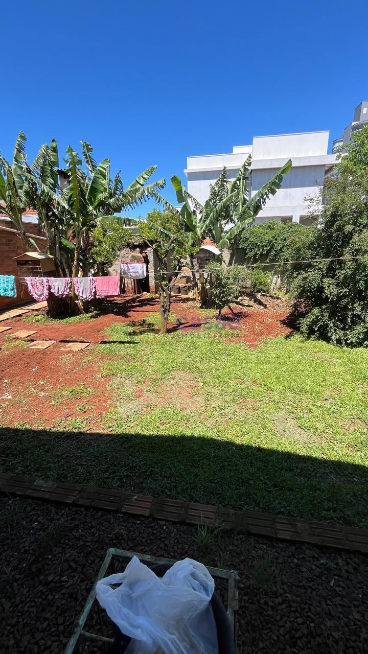 Casa a venda no Bairro dos Esportes, terreno com 400m . Por R 650.000,00