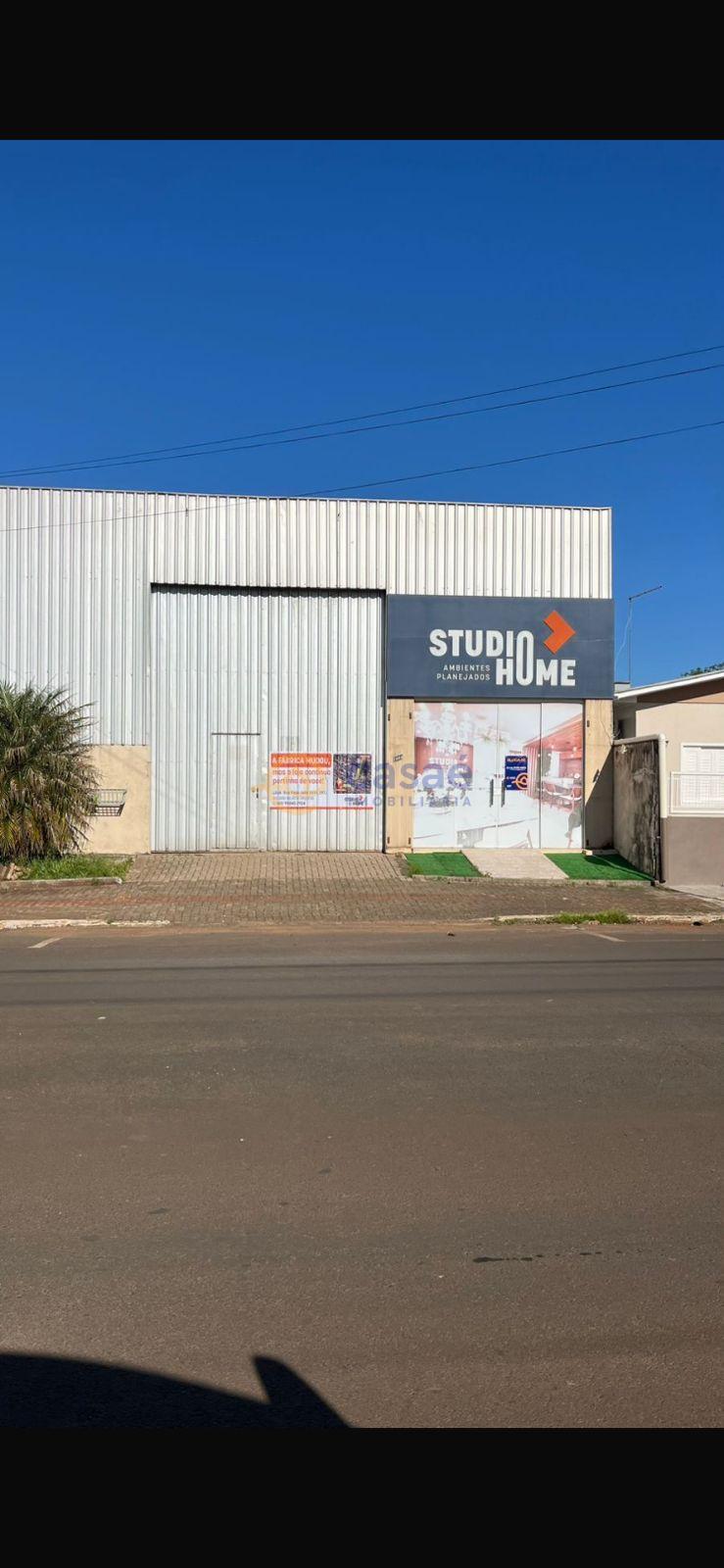 Apresentamos um excelente barracão disponível para locação por...