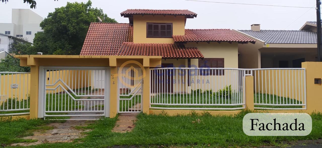 Casa a venda em área nobre em Chapecó