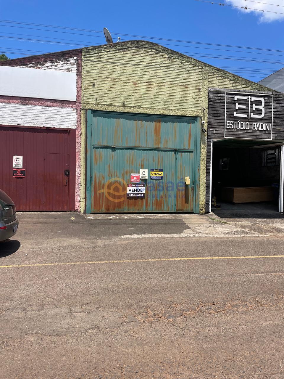 Barracão Comercial à Venda no Centro de Xaxim-SC- R 250.000,00-