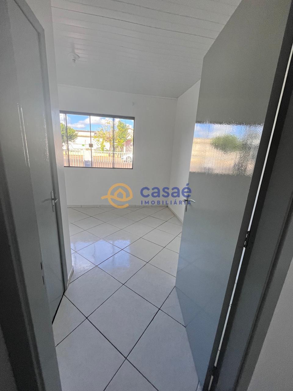 CASA COM SUÍTE A VENDA  NO BAIRRO DOS ESPOTES