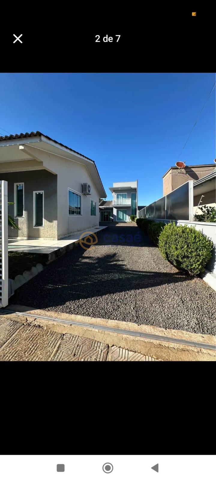 3 casas para venda, em área nobre, no bairro Tacca