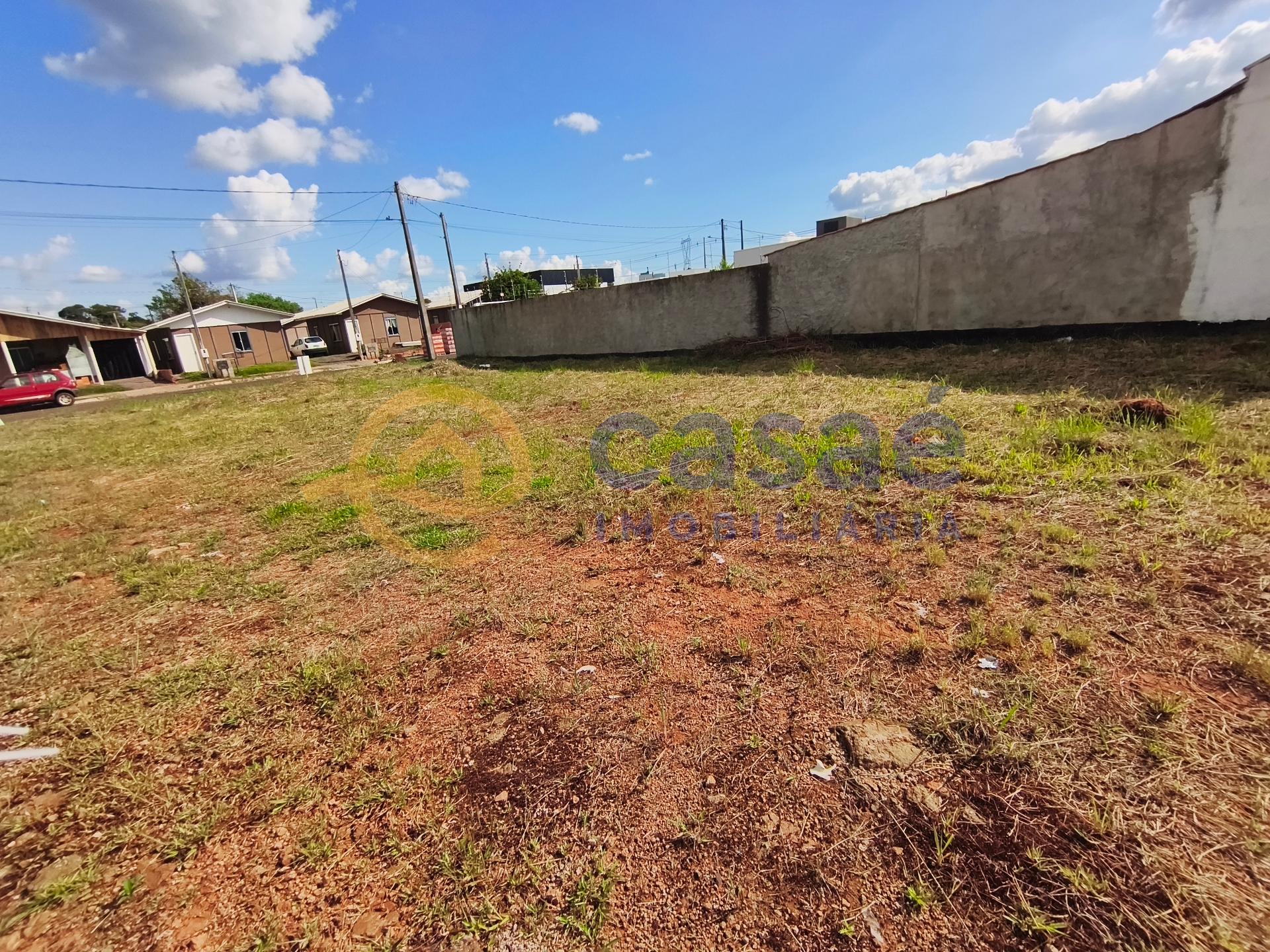 Terreno plano para venda, 360m2 com excelente localização. Praticamente pronto para construir.