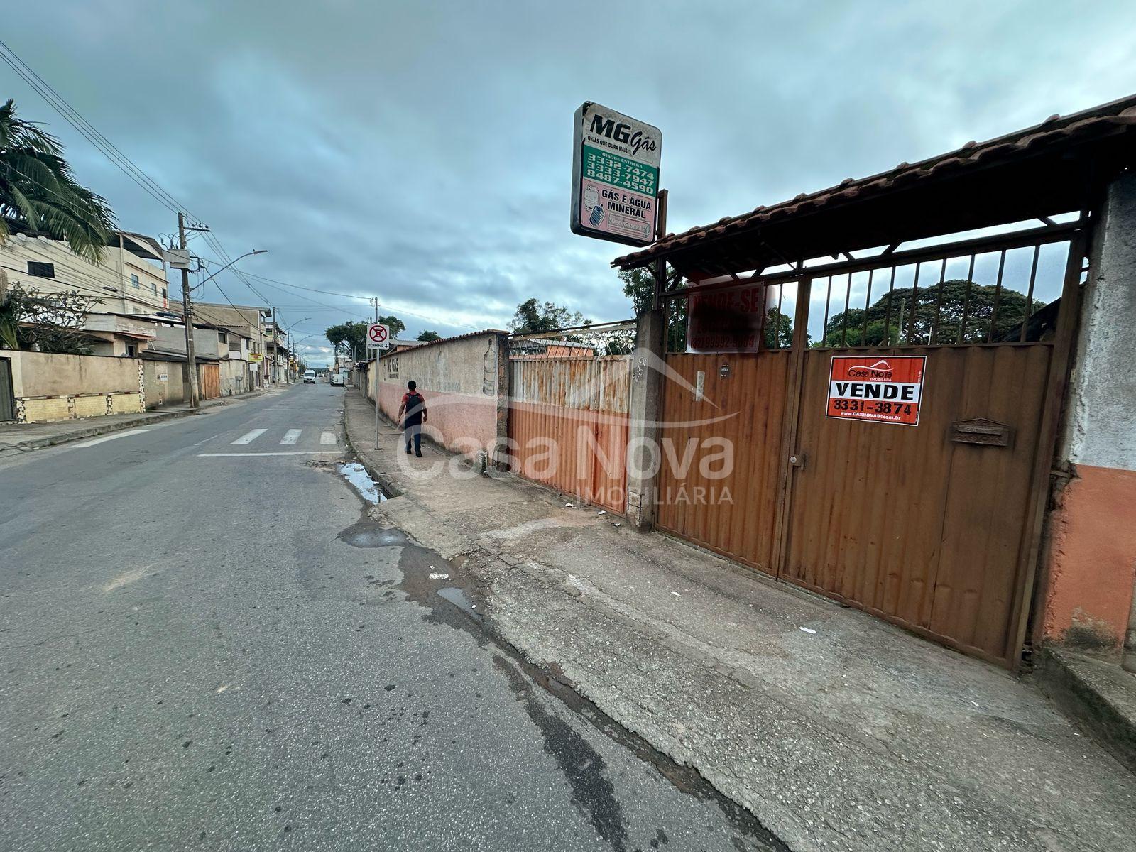 Casa 3 quartos a venda no bairro Ipanema em Barbacena - MG