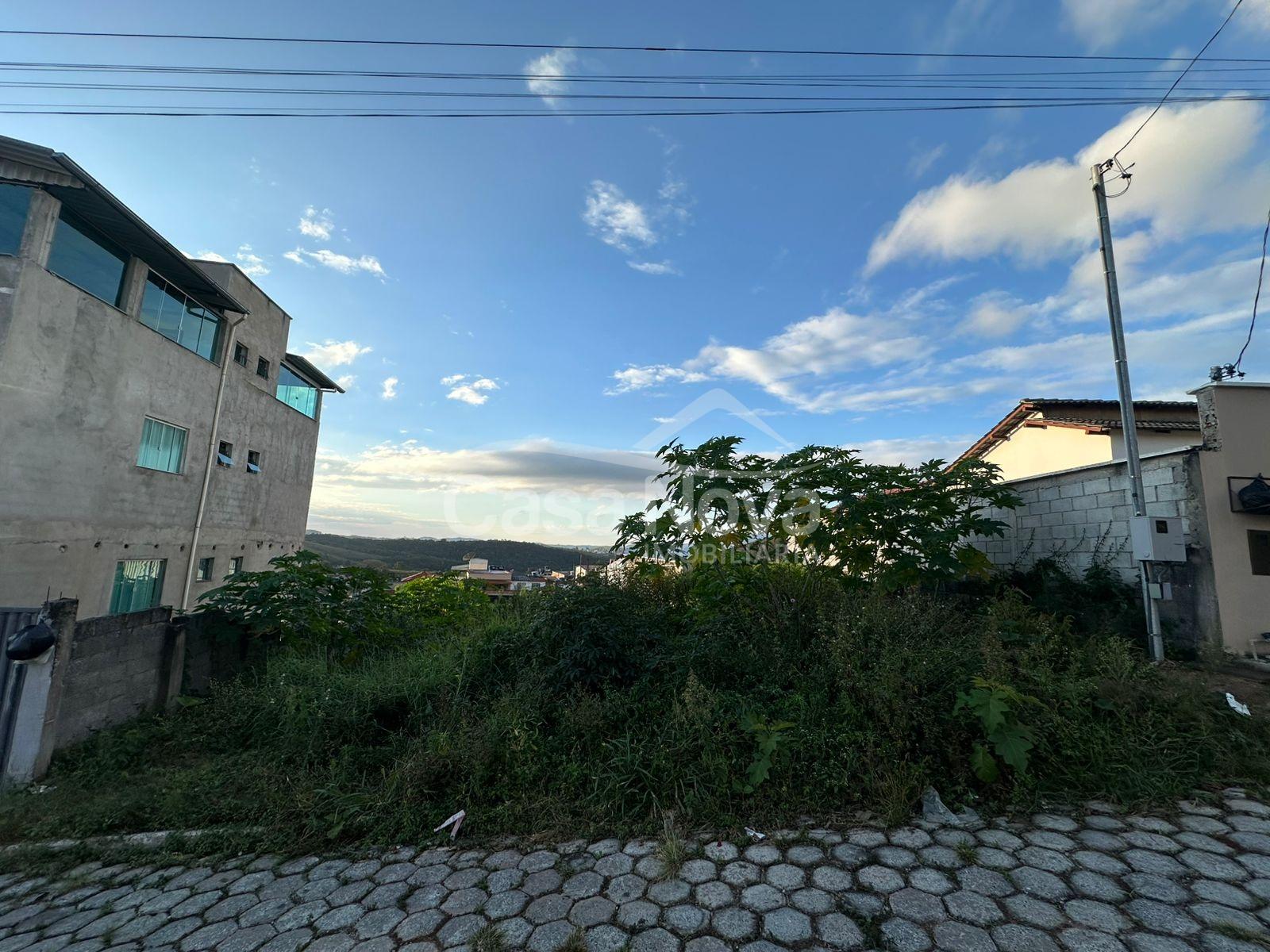 Lote no bairro Santa Cecília em Barbacena - MG