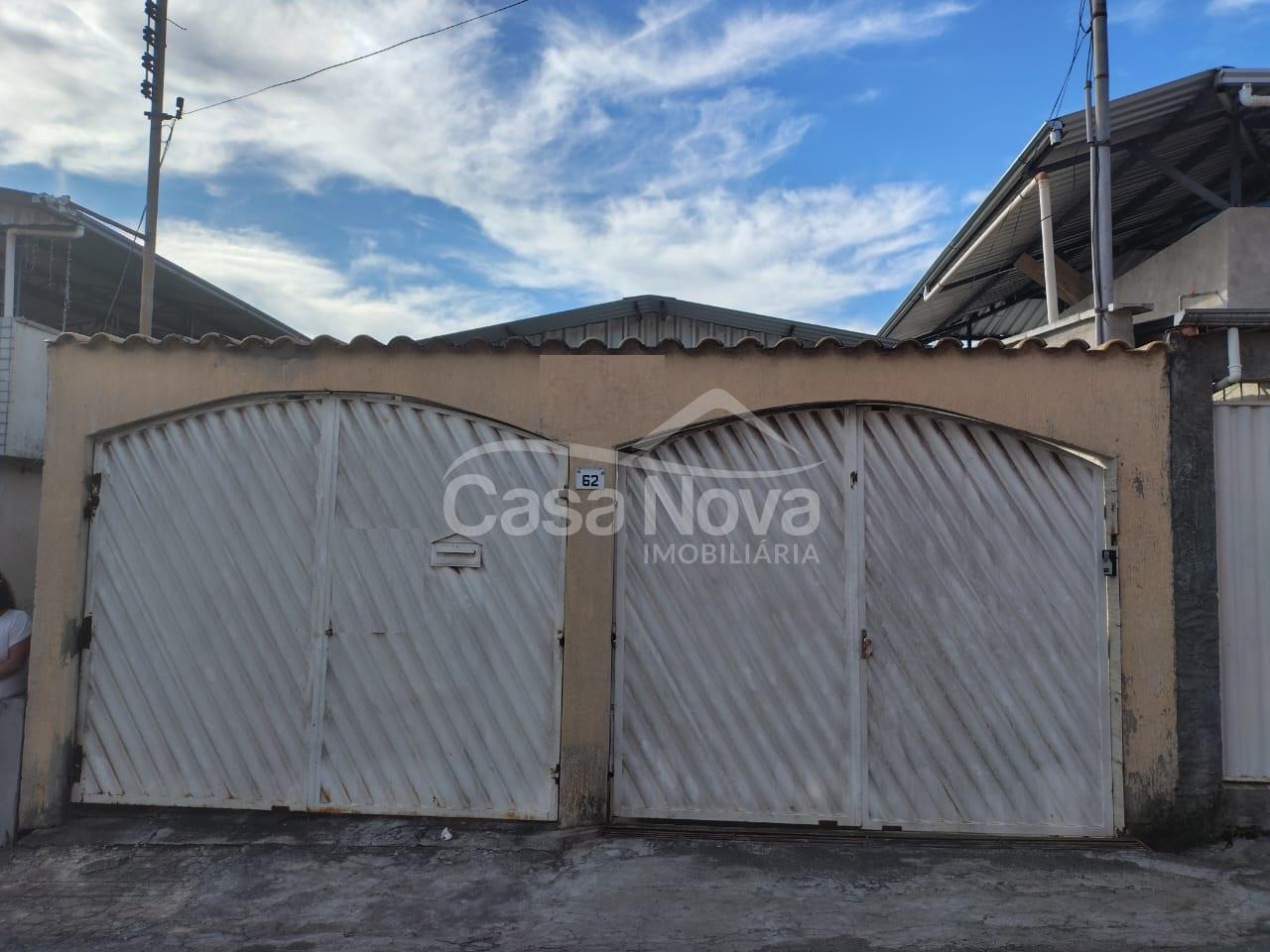 Casa com 3 quartos sendo 1 suíte e área gourmet no Bairro Sant...