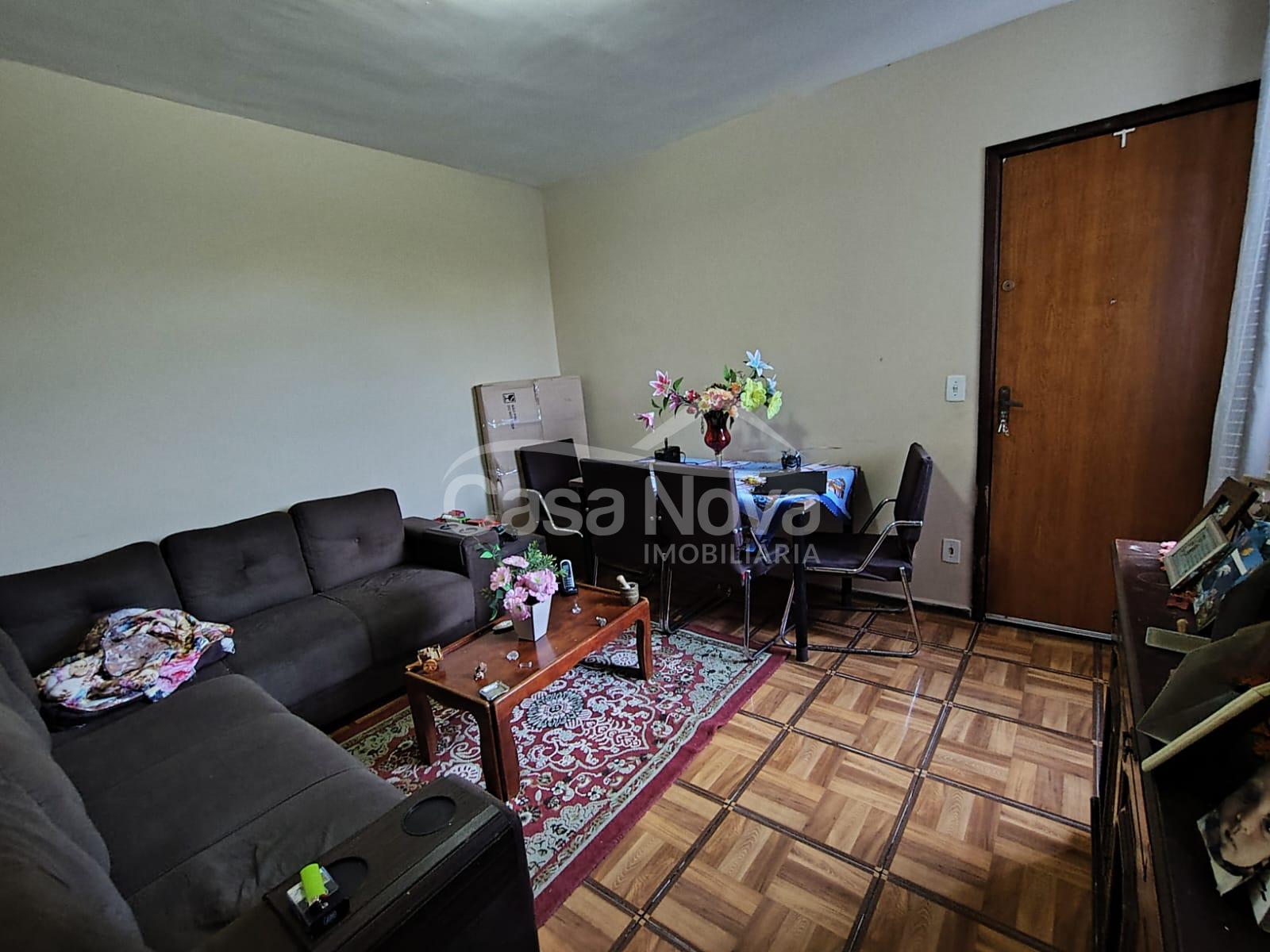 Apartamento 2 quartos, sala, cozinha e área de serviço no Bair...