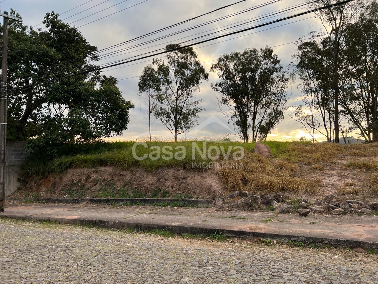 Lote a venda no Bairro Serra Verde em Barbacena.