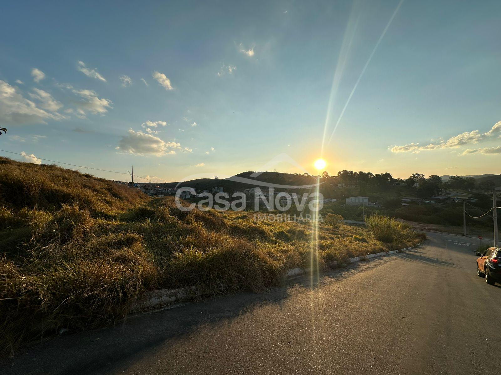 Lote com área de 250m  no bairro Real Parque em Barbacena - MG