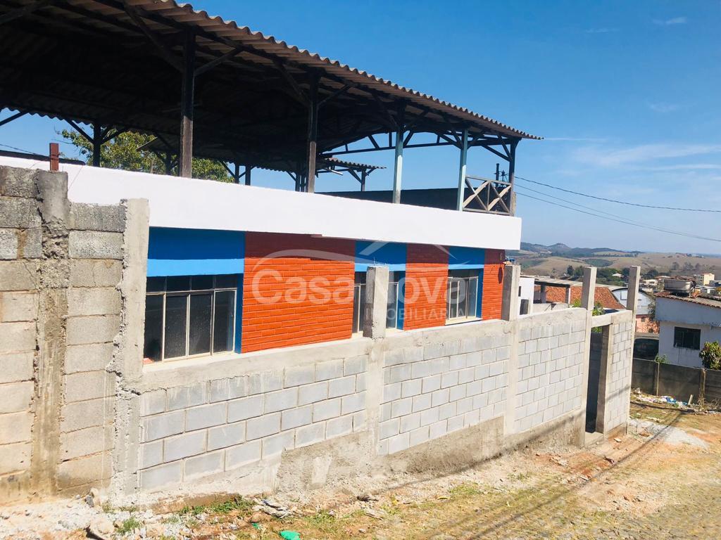 Casa no bairro Santo Antônio em Barbacena - MG