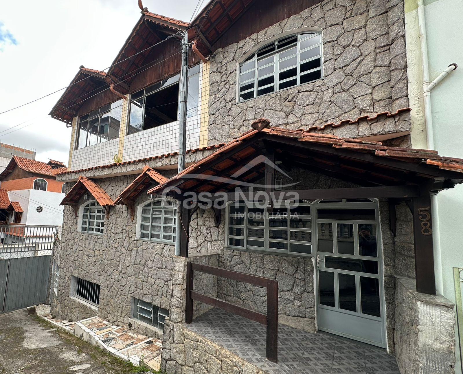 Casa a venda no bairro Caminho Novo em Barbacena - MG