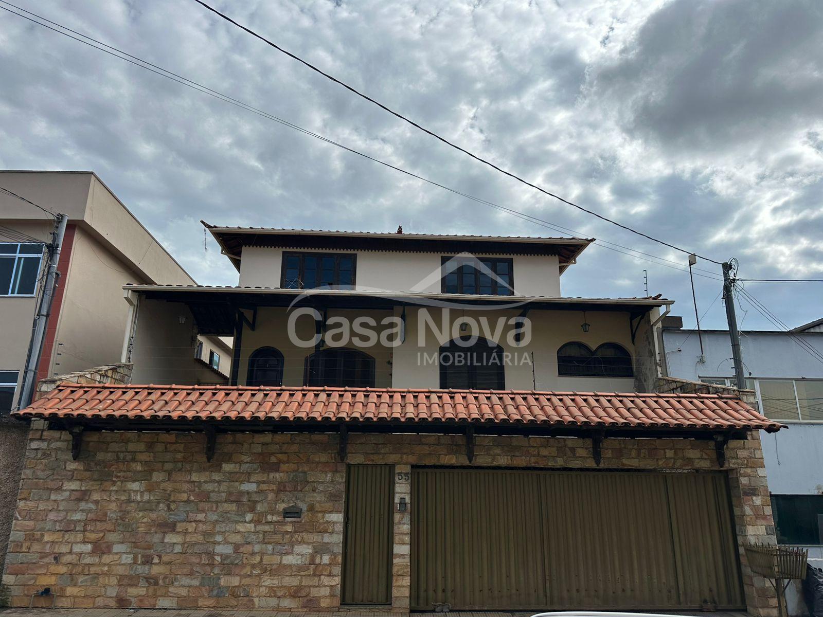 Casa a venda no bairro Grogotó em Barbacena - MG