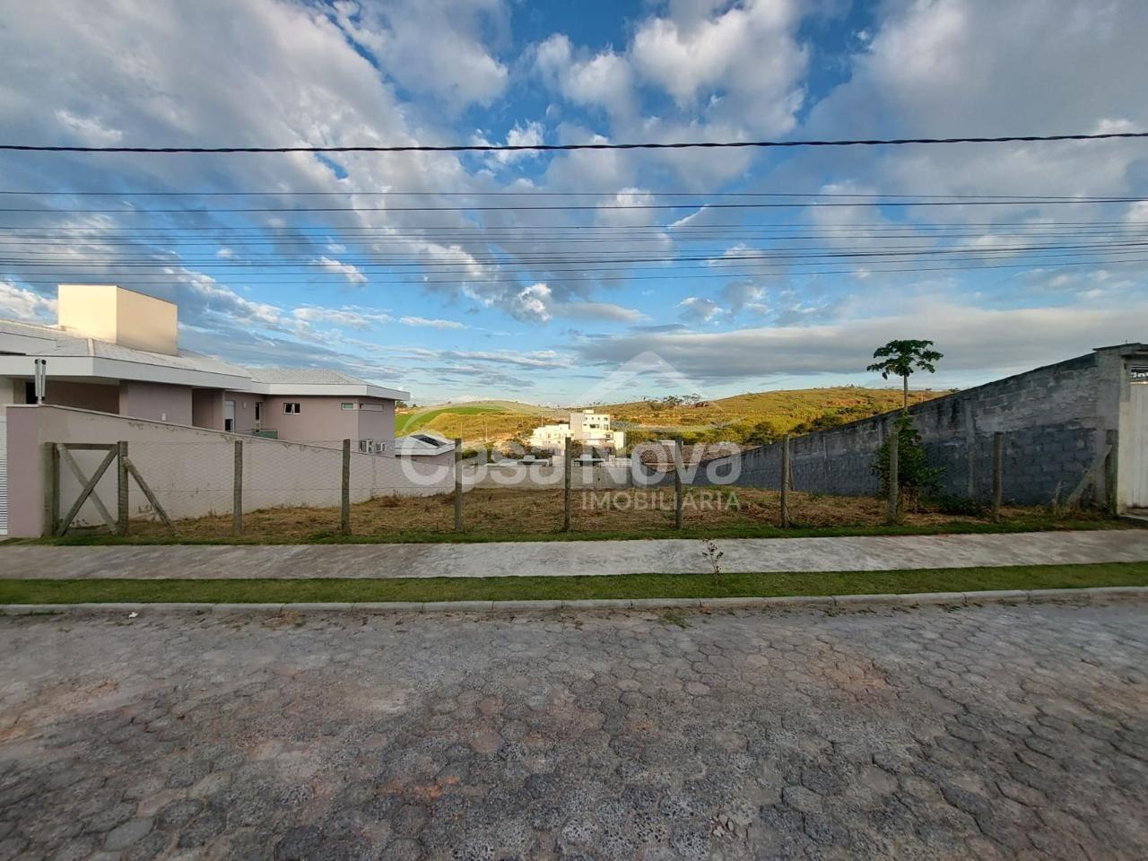 Lote com 900m² a venda na Chácara Ceolin em Barbacena - MG