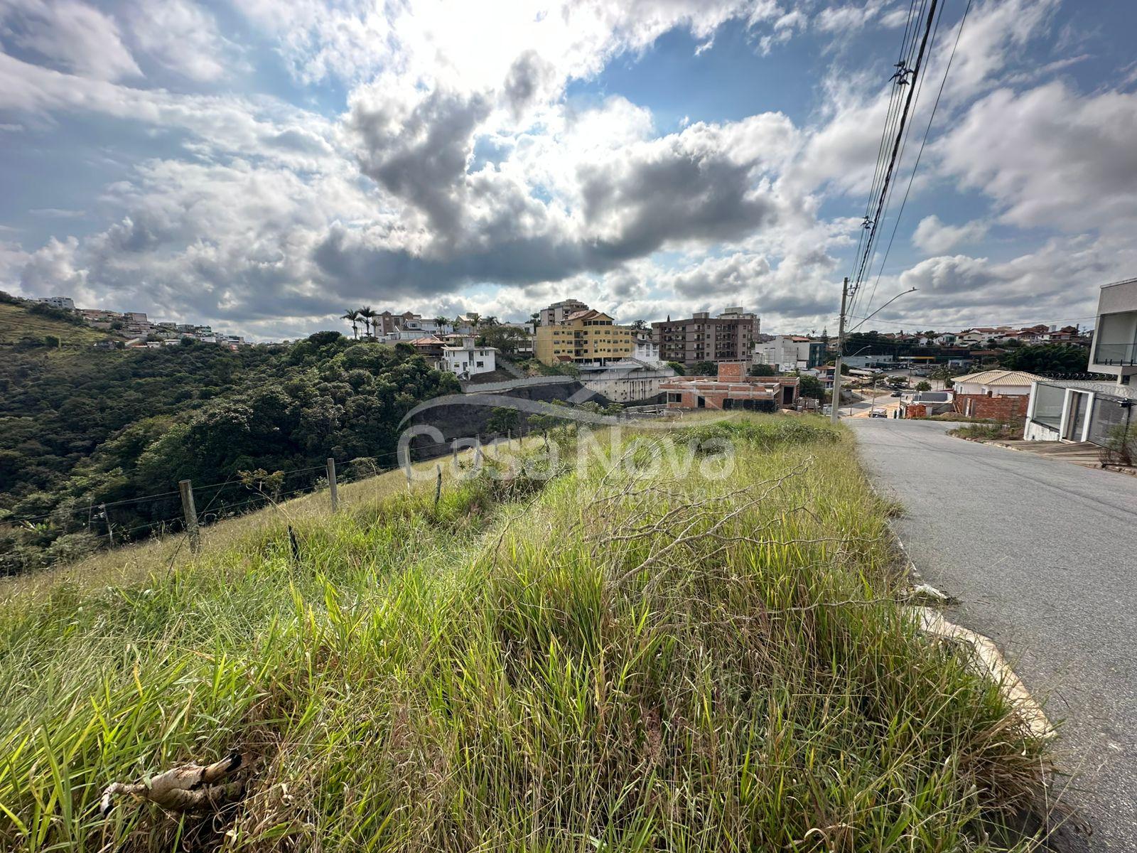 Lote a venda com 574m² no bairro Imperial em Barbacena - MG