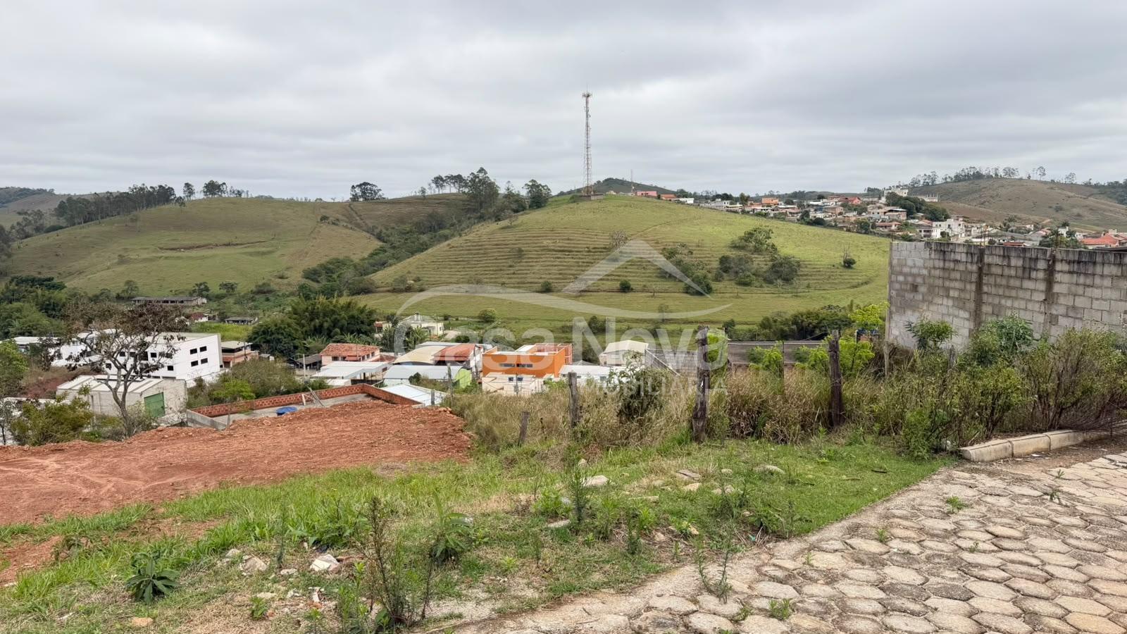 Lote a venda no bairro Centro em Antônio Carlos - MG