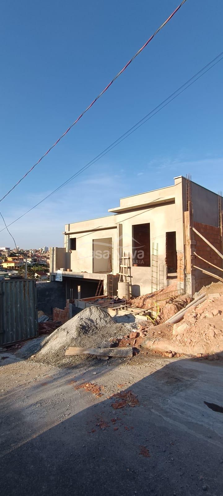 Casa em construção no bairro Real Parque em Barbacena - MG