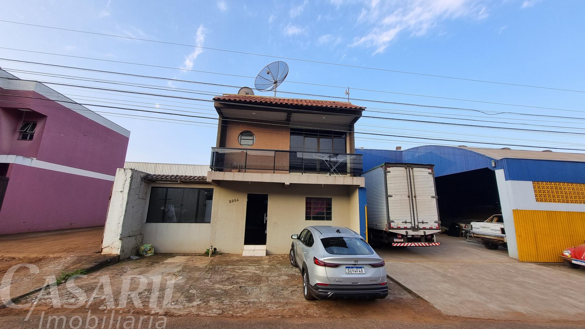Imvel Comercial com Barraco, Kit Net  e Apto no bairro  INDUSTRIAL, FRANCISCO BELTRAO - PR