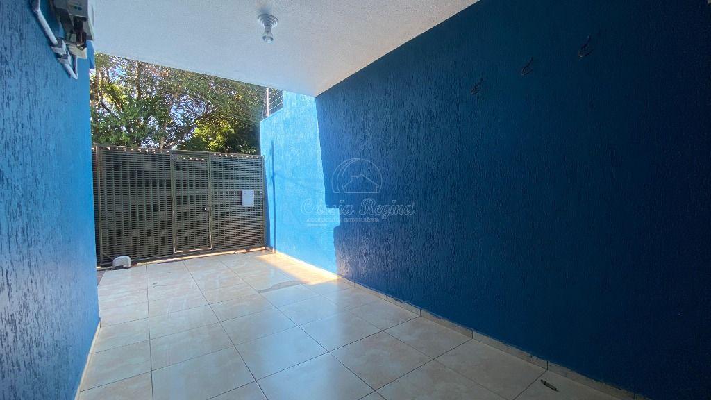 Casa à venda com 02 dormitórios na região do Jardim São Roque