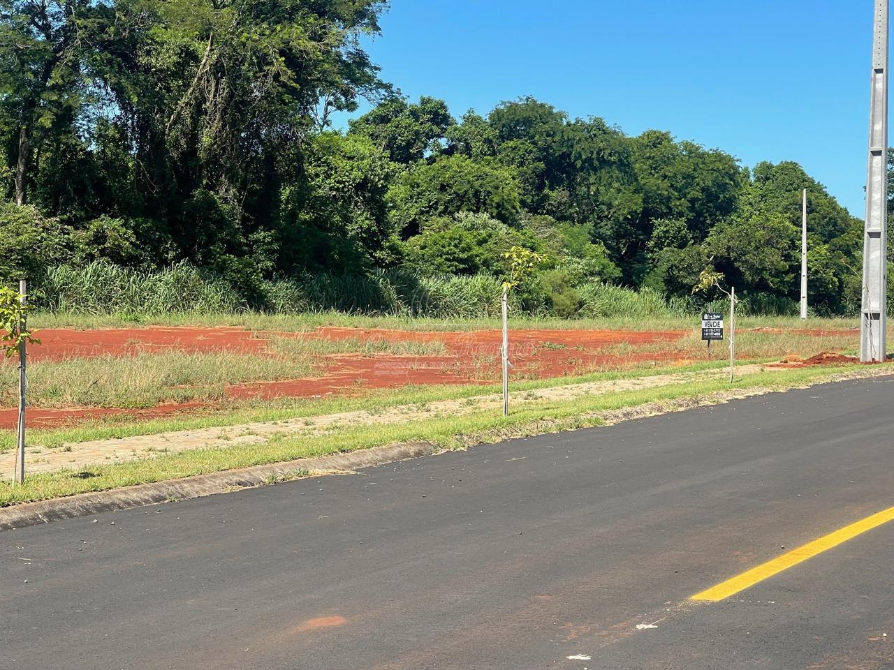 Terreno no Recanto do Lago Próximo Perimetral Avenida Cataratas