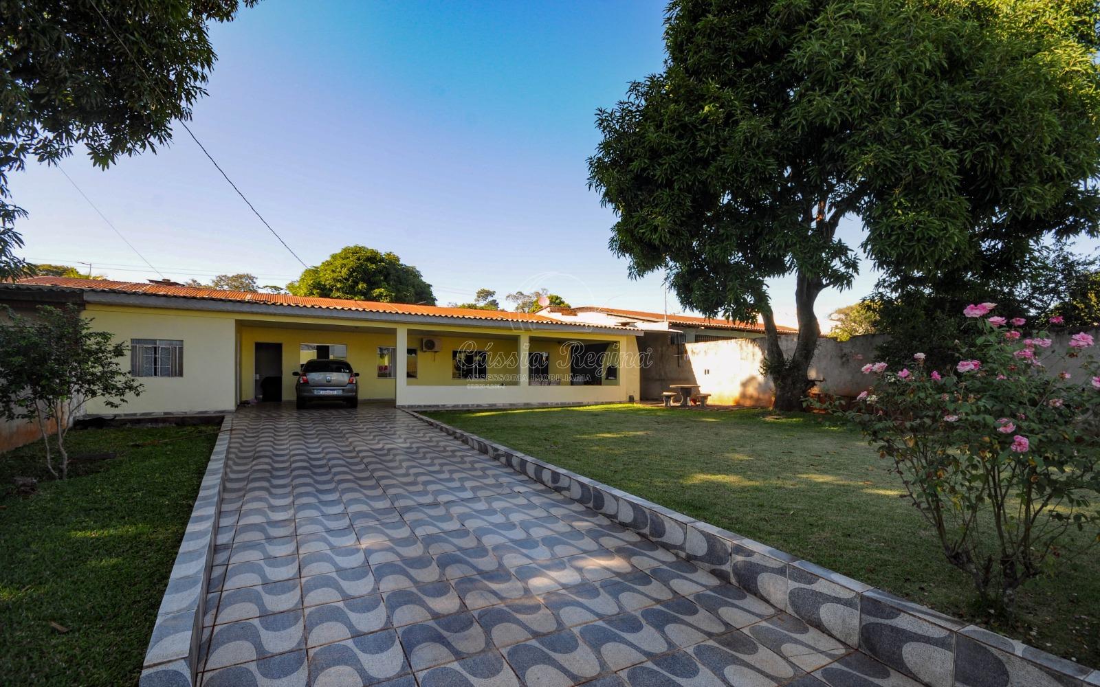 Casa à venda com 3 dormitórios,localizada na região da Vila C