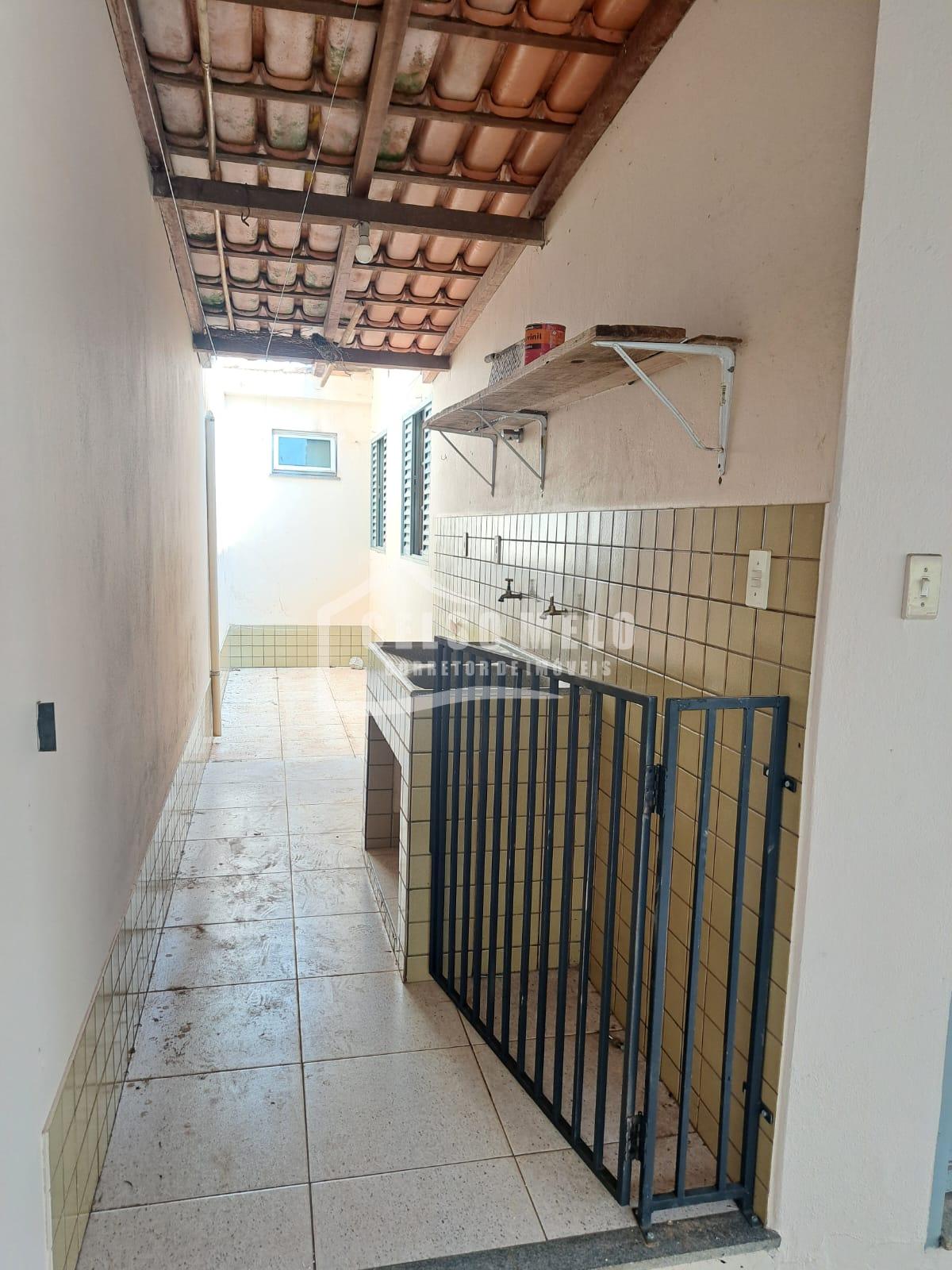 Celso Melo Corretor de Im�veis em Bom Despacho