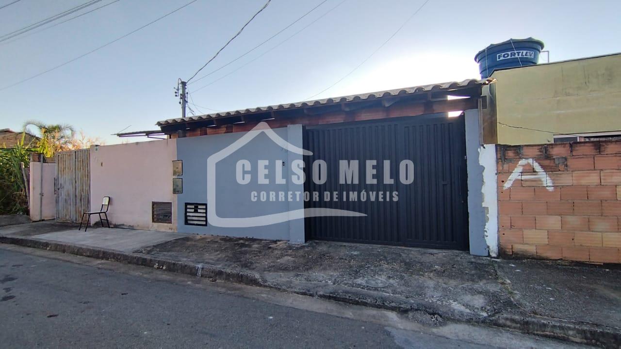 Casa com 3 dormit�rios para loca��o, BABILONIA, BOM DESPACHO - MG