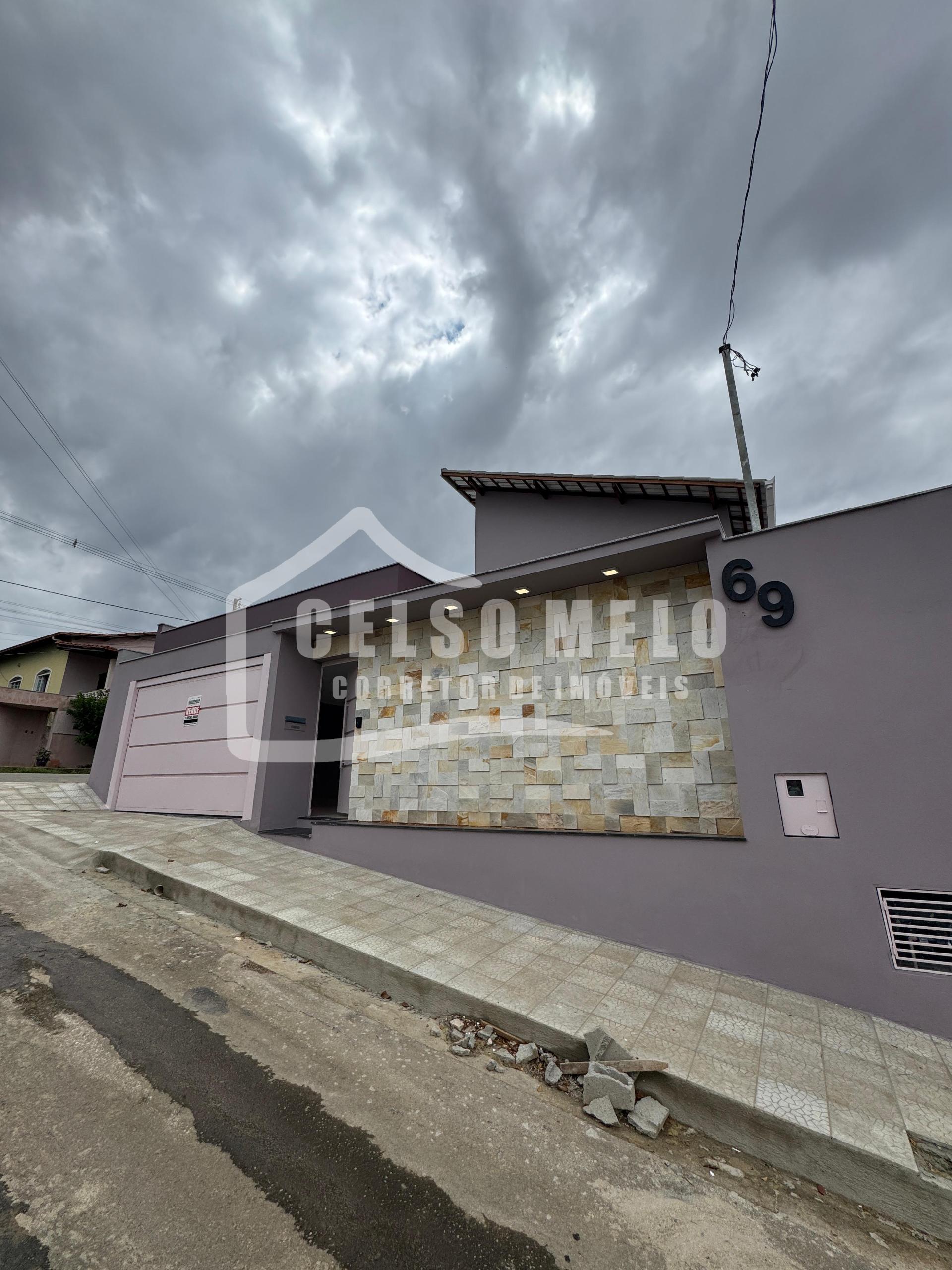 Casa com 3 dormitrios  venda, BABILONIA, BOM DESPACHO - MG