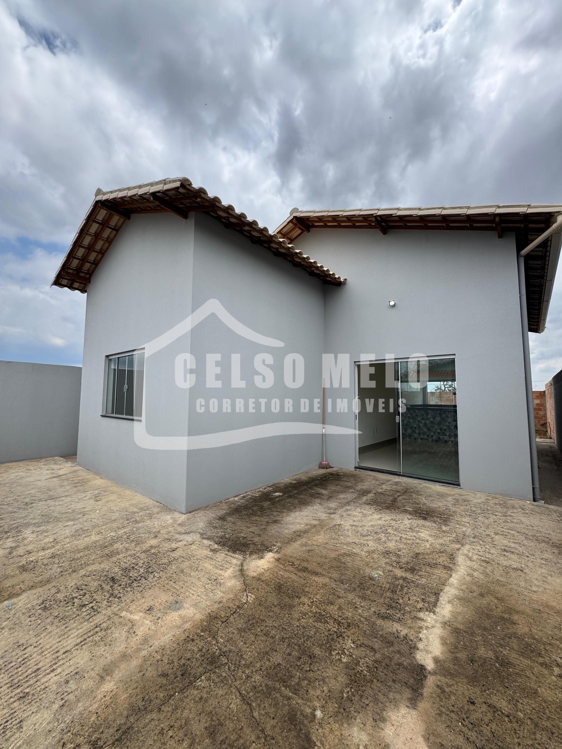 Casa com 3 dormitrios  venda, JARDINS, BOM DESPACHO - MG