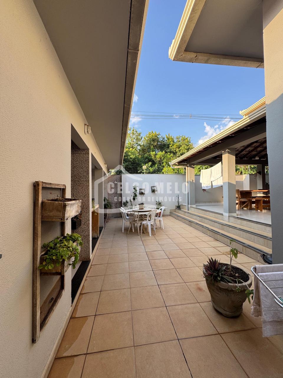 Celso Melo Corretor de Imveis em Bom Despacho