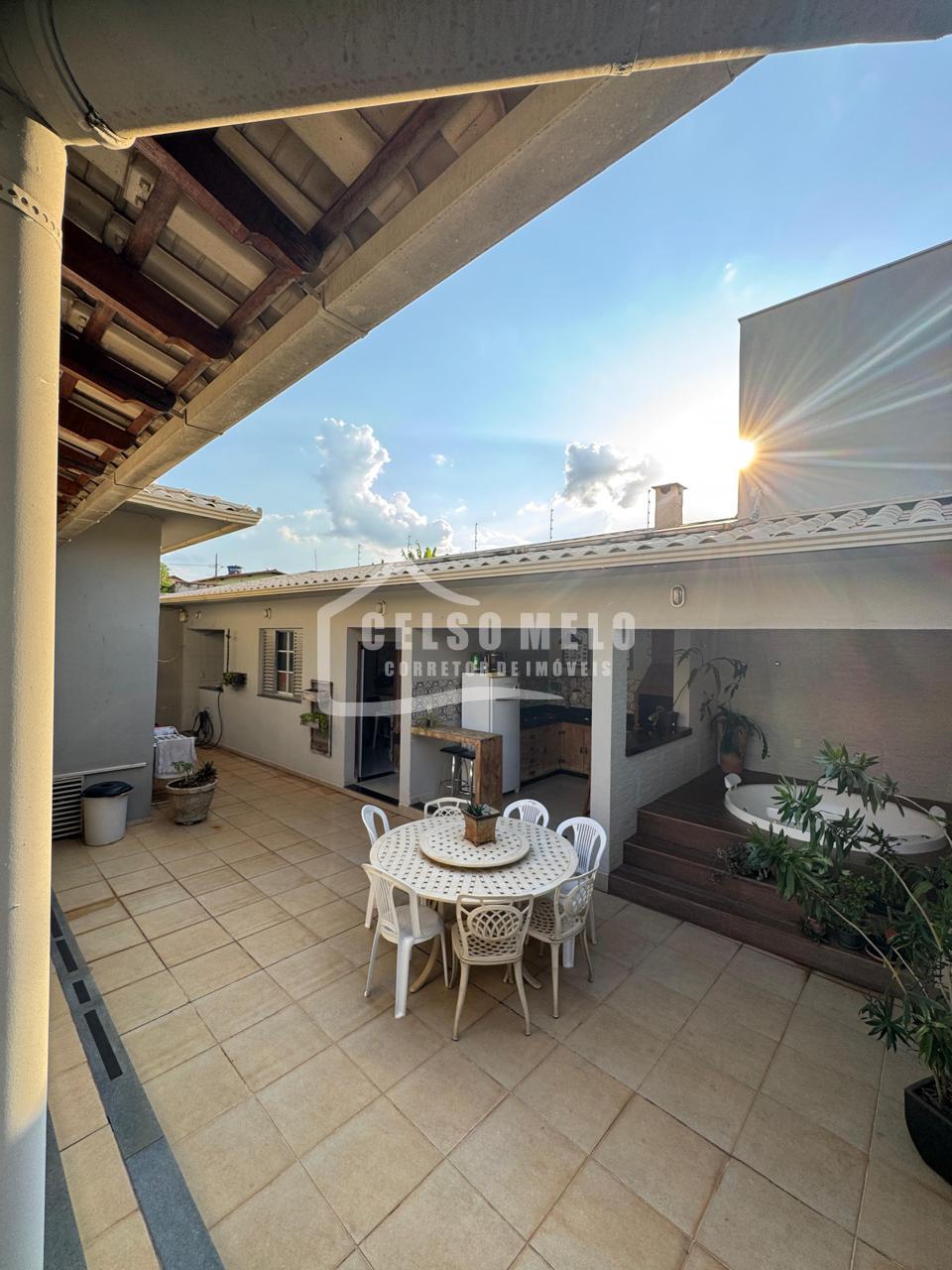 Celso Melo Corretor de Imveis em Bom Despacho