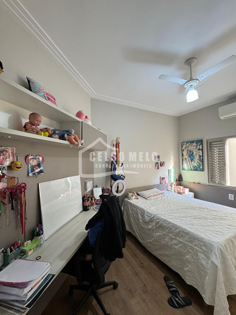 Celso Melo Corretor de Imveis em Bom Despacho