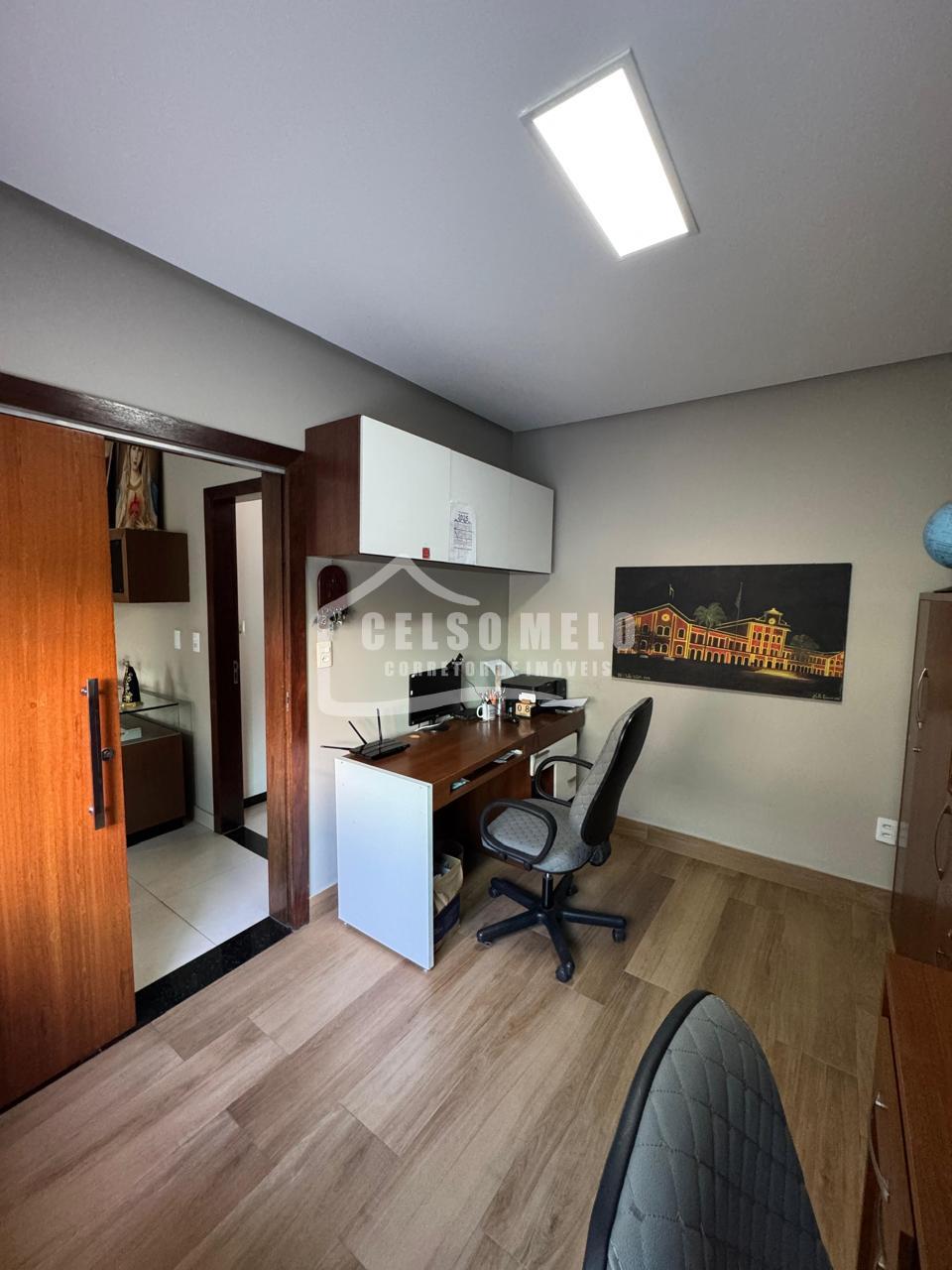 Celso Melo Corretor de Imveis em Bom Despacho