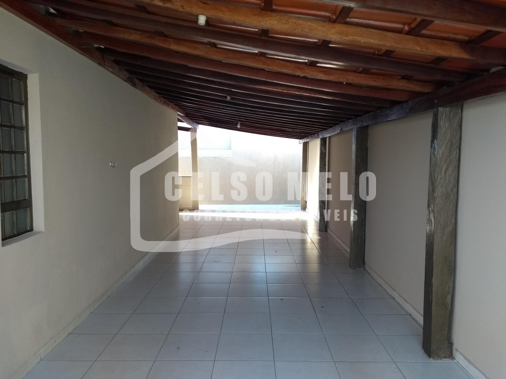 CASA BAIRRO SANTA LUCIA II