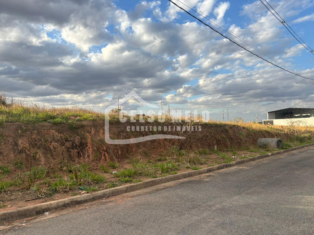 Celso Melo Corretor de Im�veis em Bom Despacho