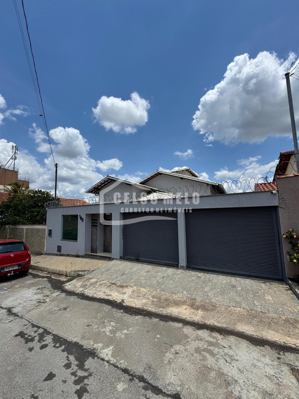 Casa com 3 dormit�rios � venda, SANTA LUCIA I, BOM DESPACHO - MG