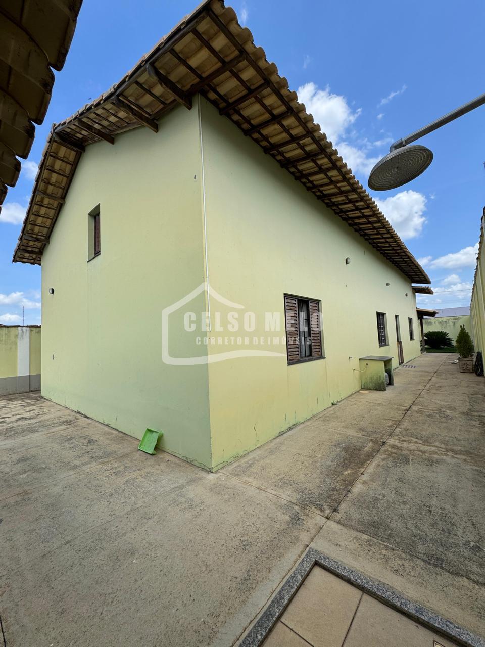 Celso Melo Corretor de Im�veis em Bom Despacho