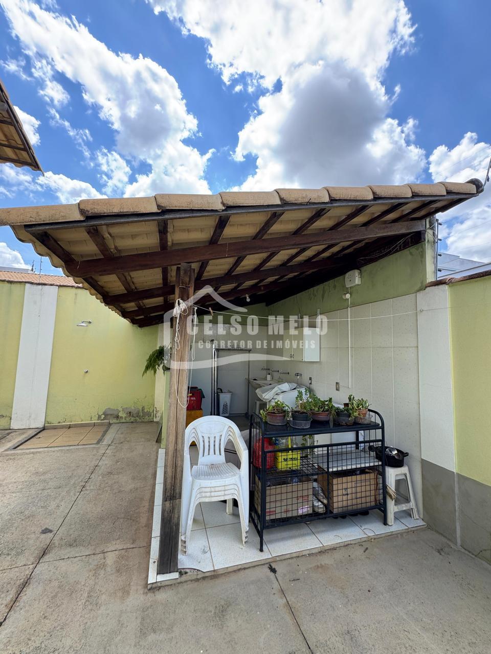 Celso Melo Corretor de Im�veis em Bom Despacho