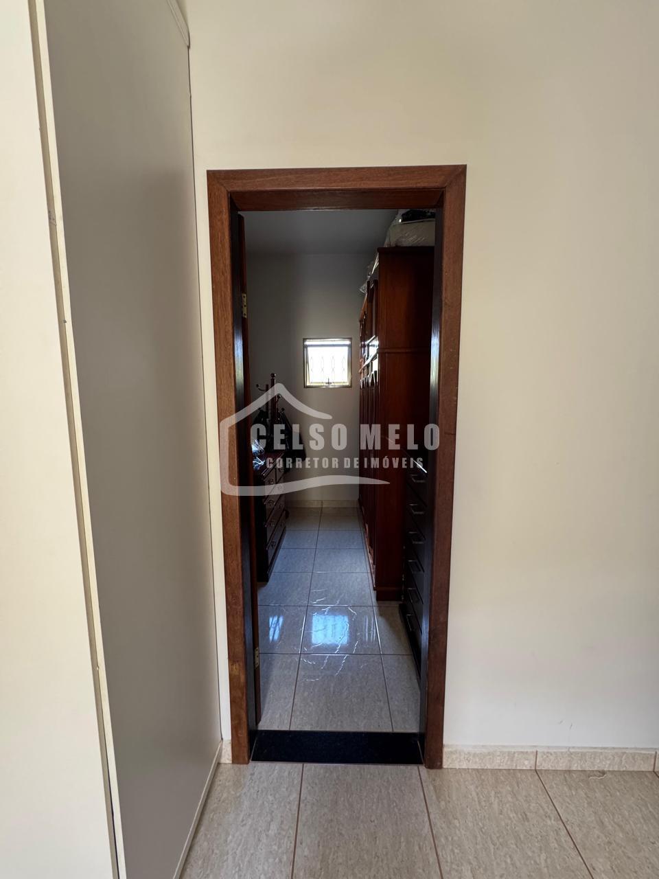 Celso Melo Corretor de Im�veis em Bom Despacho