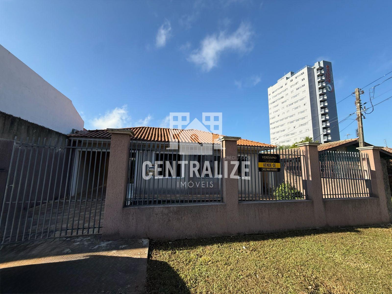 Casa à Venda em Oficinas - Ponta Grossa - PR