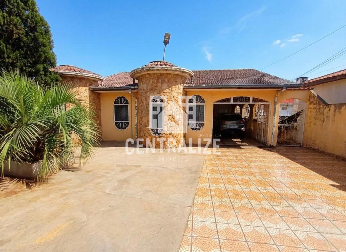 Casa á venda com 4 quartos, com suíte na Ronda - PONTA GROSSA - PR
