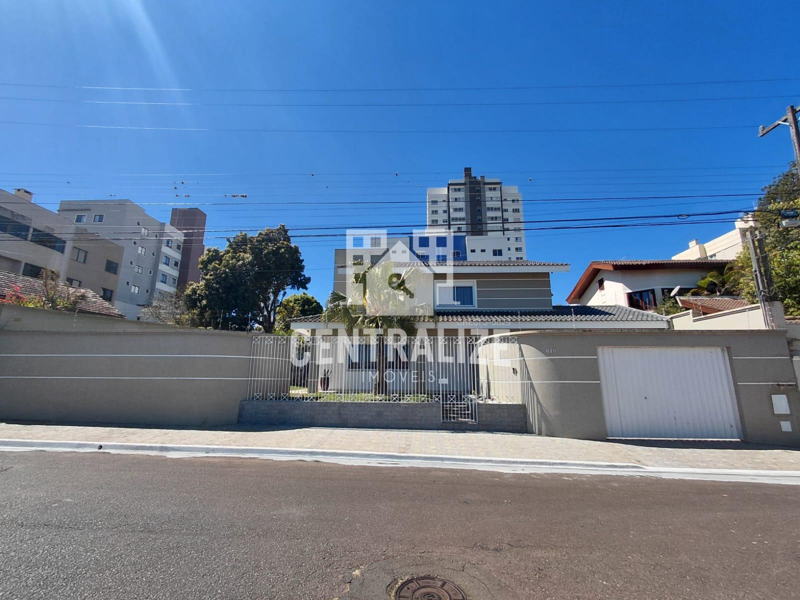 Sobrado à venda com 3 quartos, sendo 1 suíte master no Estrela - Ponta Grossa PR