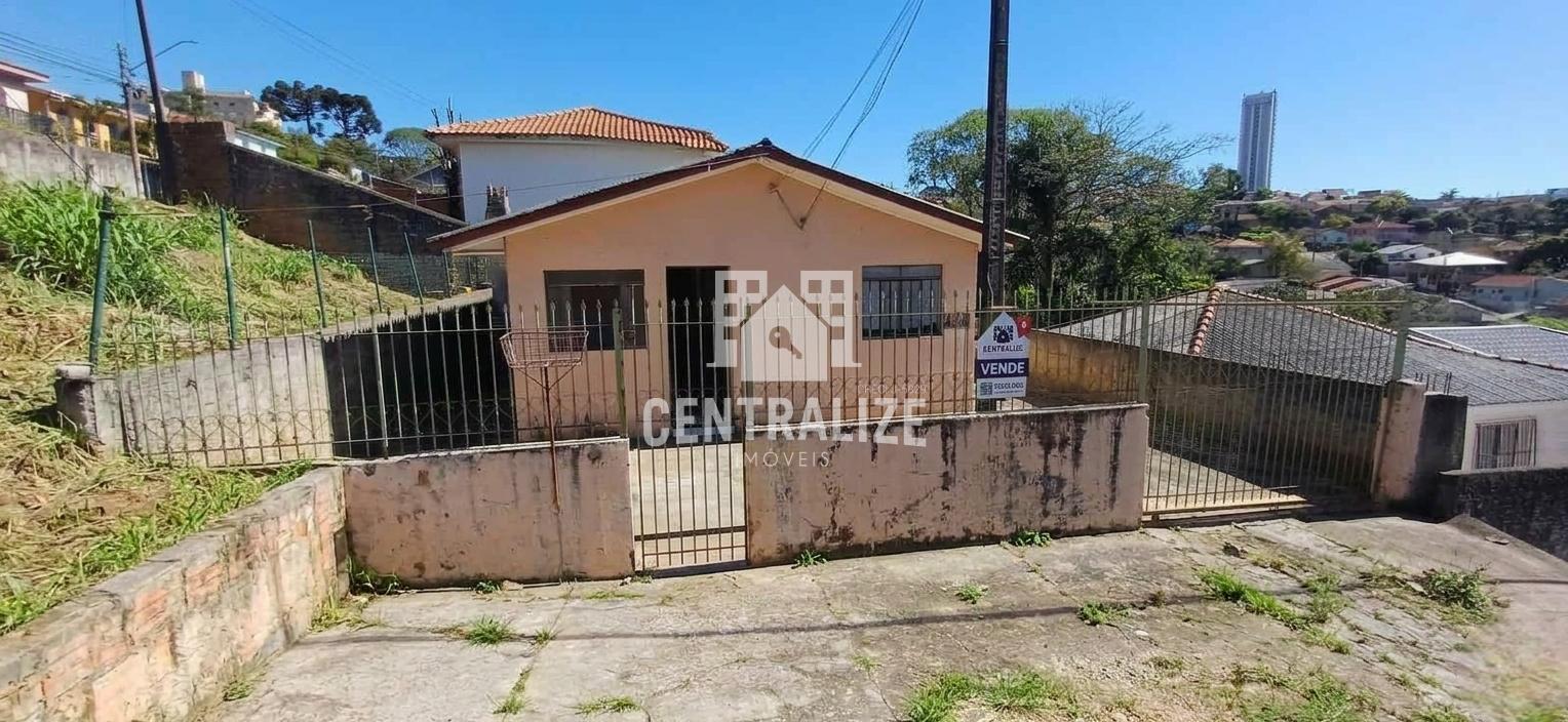 Casa a venda de 3 quartos com terreno lateral em Uvaranas - Ponta Grossa PR