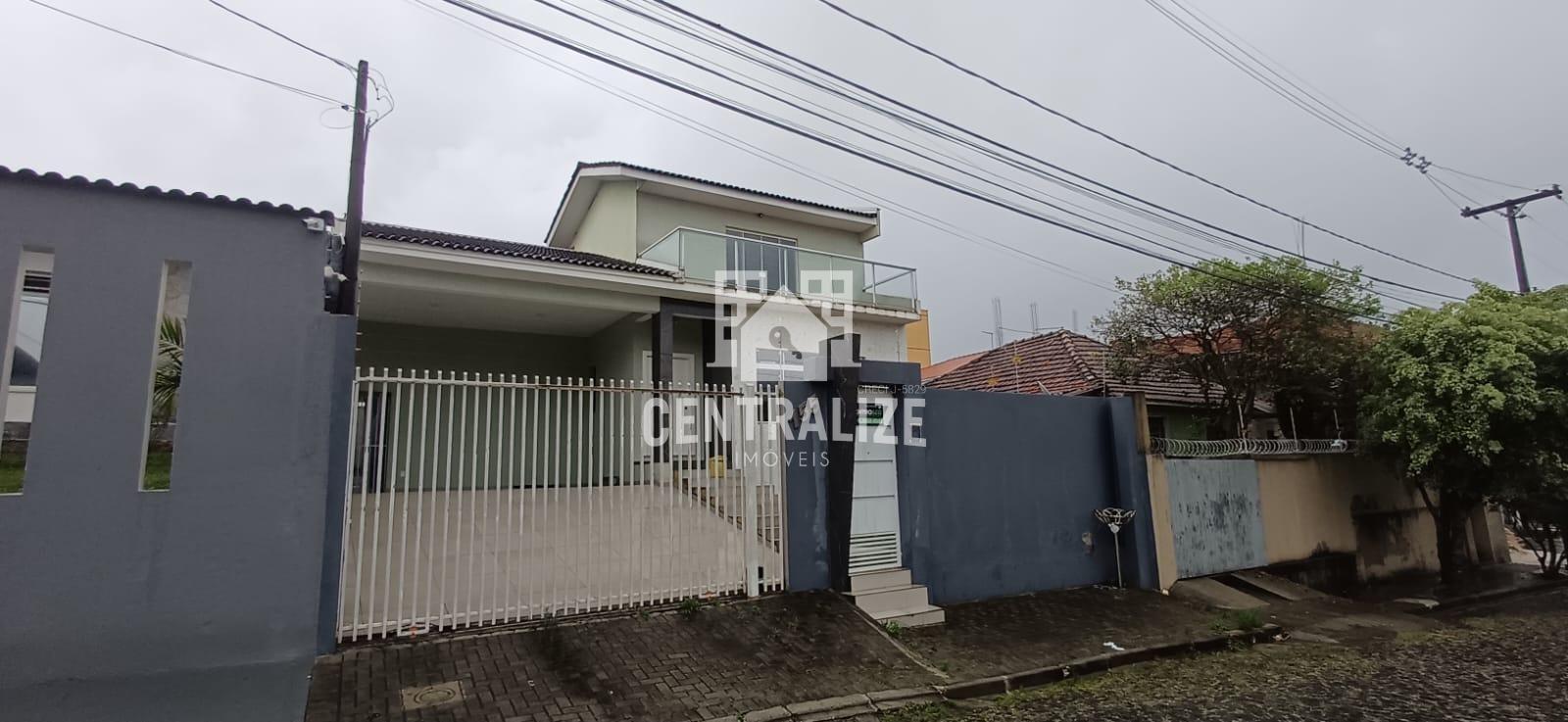 Sobrado à venda com 3 quartos, sendo 1 suíte, no Órfãs - Ponta Grossa PR