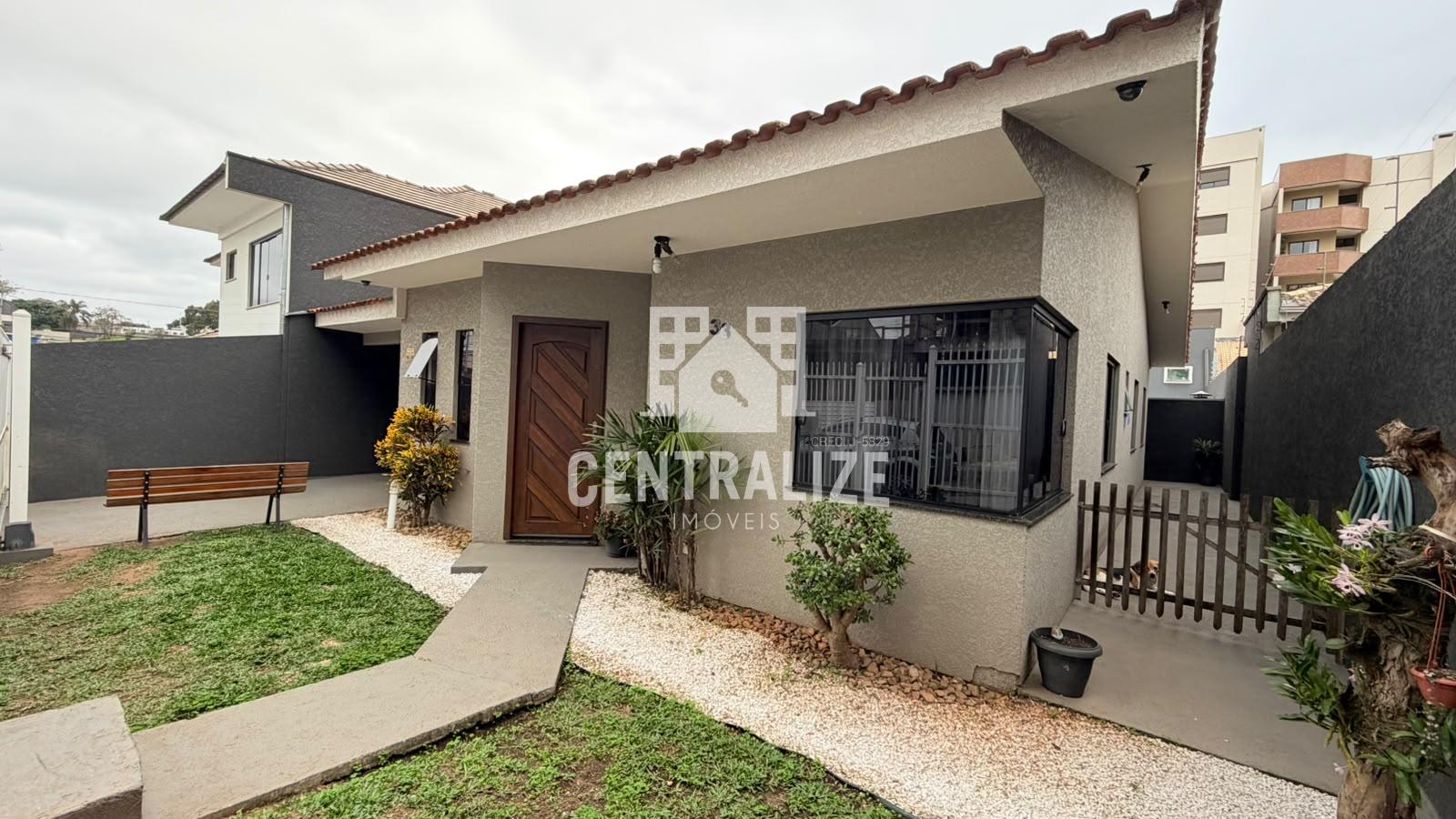 Casa com 3 quartos, sendo 1 suíte à venda, no Estrela - Ponta Grossa - PR