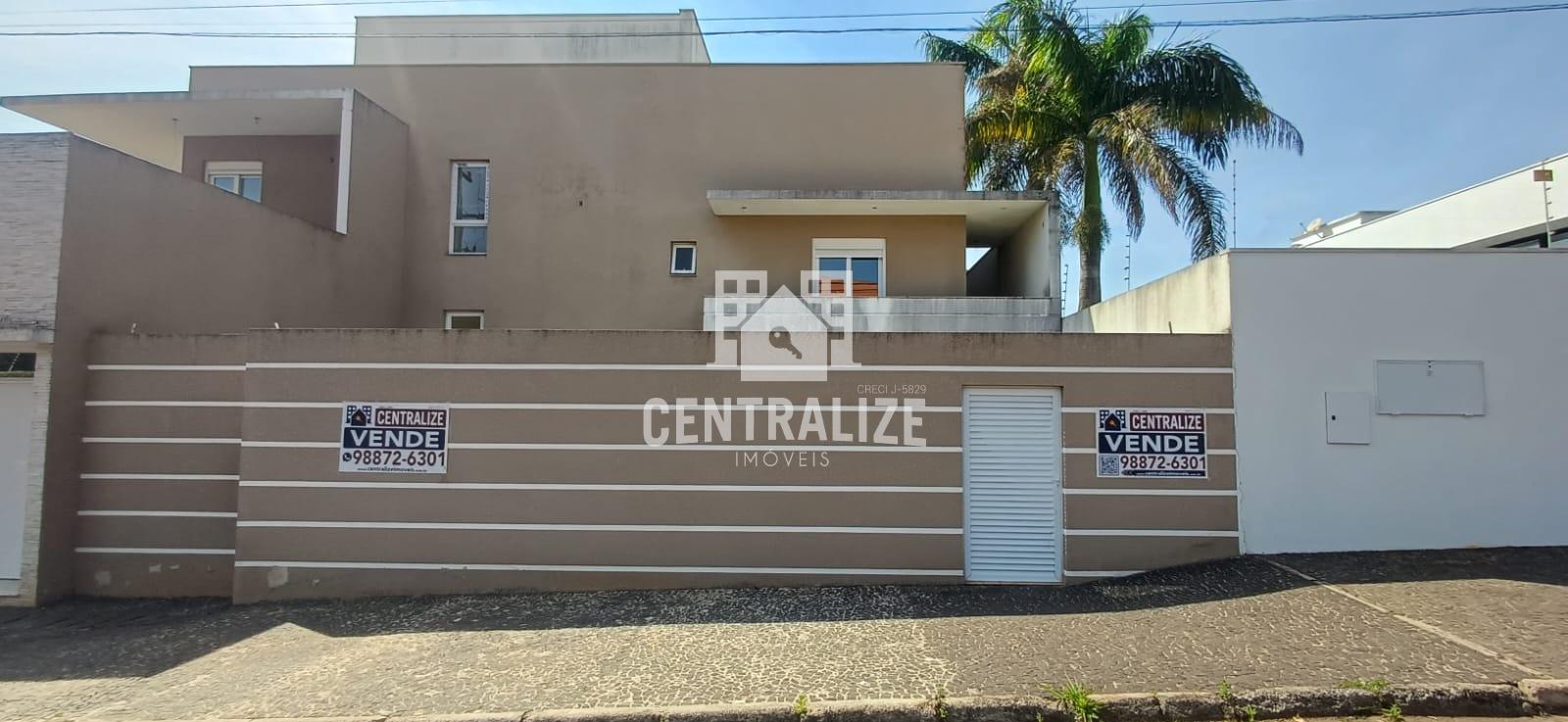 Sobrado de 250m², com 3 suítes a venda no Estrela em Ponta Grossa-PR